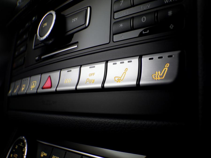  Mercedes-Benz CLS-Class 2011 года  (фото 9 из 148)